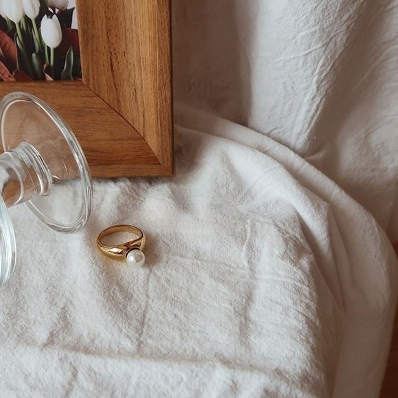 NEW 18K Gold Plated Round Pearl Ring - Picture 3 of 8